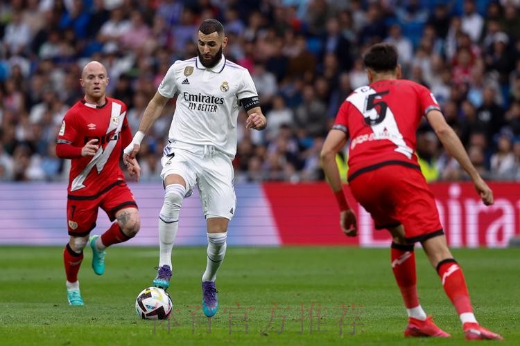 皇马客战巴列卡诺名单:魔笛领衔 贝林等人缺席 皇马客战巴列卡诺名单:魔笛领衔 贝林等人缺席